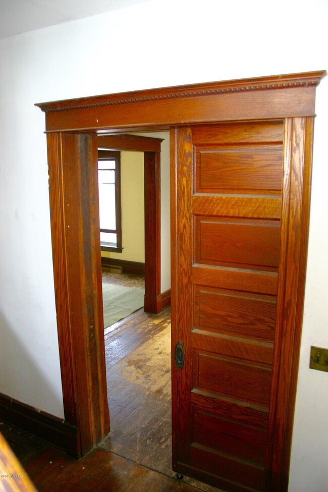 518 Wheaton Ave, Kalamazoo, MI 49008 - photo 5