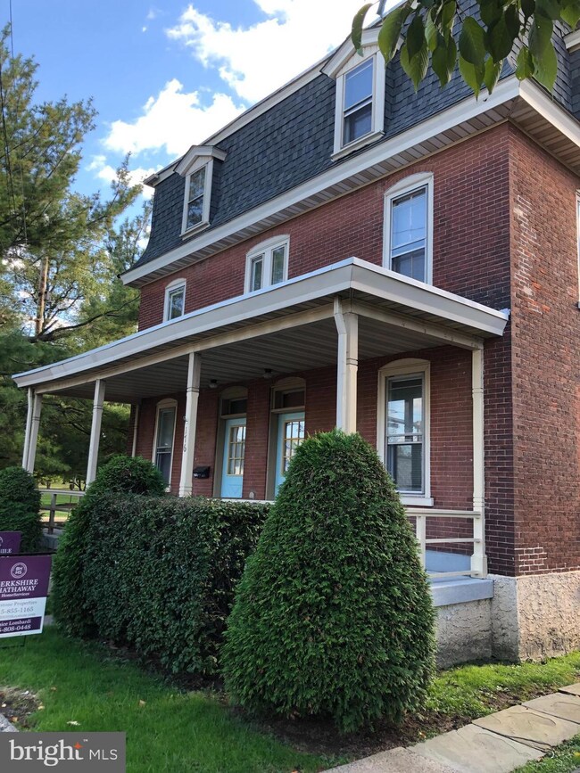 176 E Main St, Lansdale, PA 19446 - photo 2