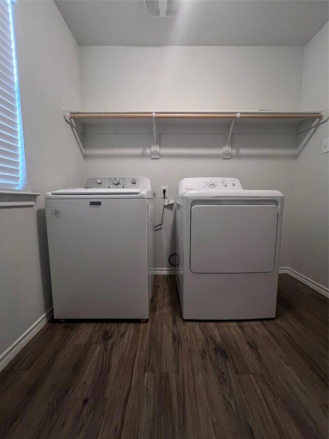 2528 Old Buck Dr, Weatherford, TX 76087 - photo 5