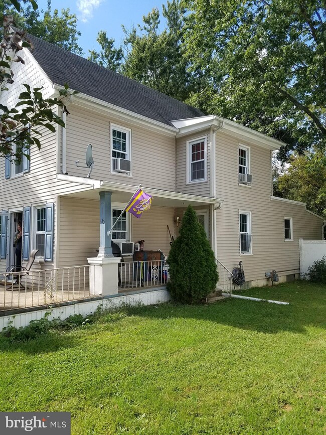135 W Howard St, Clayton, NJ 08312 - photo 2
