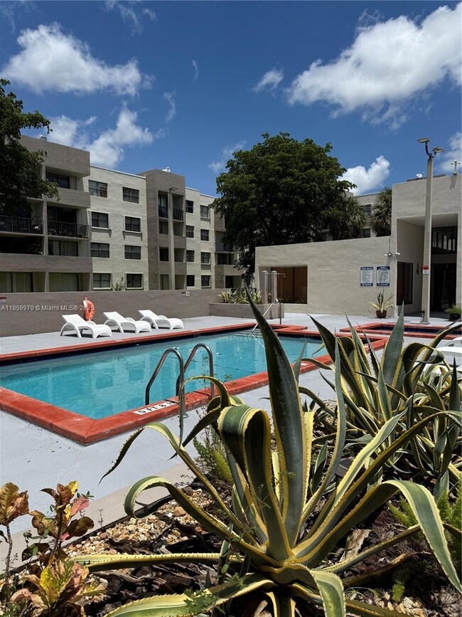 8002 SW 149th Ave unit B114, Miami, FL 33193 - photo 2