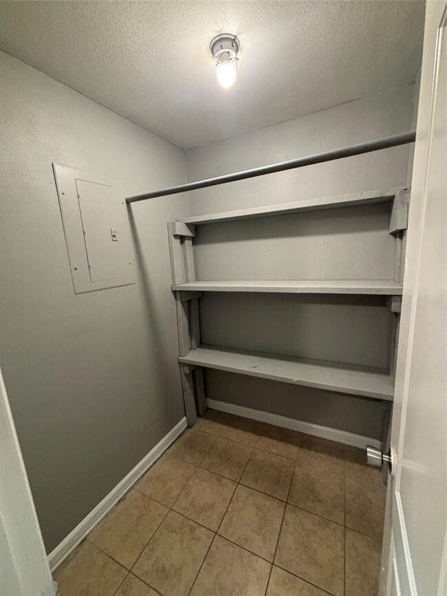 2013 Eubanks St unit 9, Houston, TX 77093 - photo 6