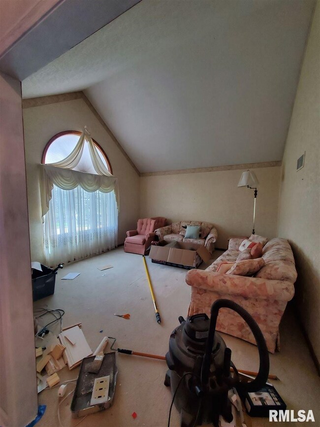 4420 Forest Rd, Davenport, IA 52807 - photo 5