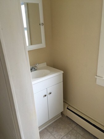 14 Central Ct unit 2, Beverly, MA 01915 - photo 5