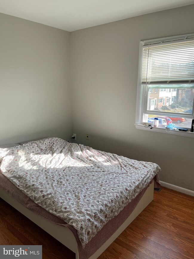 3013 White Birch Ct, Fairfax, VA 22031 - photo 2