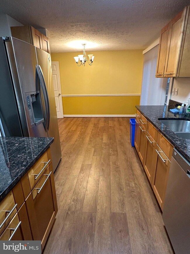 19311 Midridge Rd, Germantown, MD 20876 - photo 6