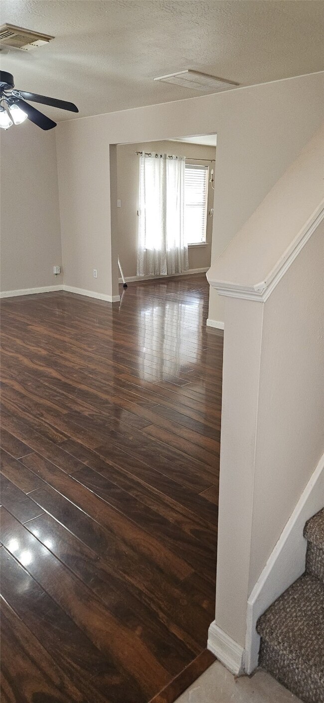 6219 Palmer Park Ct, Houston, TX 77086 - photo 7