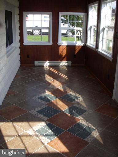 331 Commerce St, Waynesboro, PA 17268 - photo 7