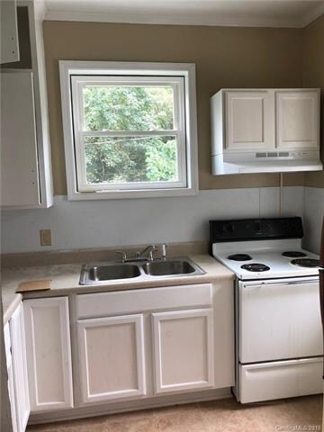 600 E Sharpe St, Statesville, NC 28677 - photo 3