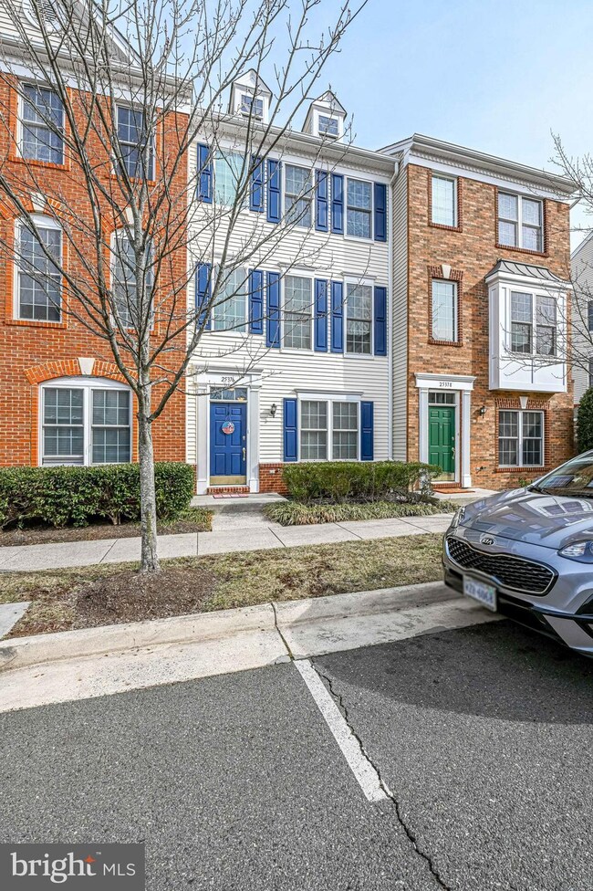25376 Shipley Terrace, Chantilly, VA 20152 - photo 2