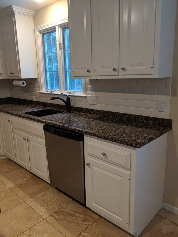 8 Chestnut St, Acton, MA 01720 - photo 5