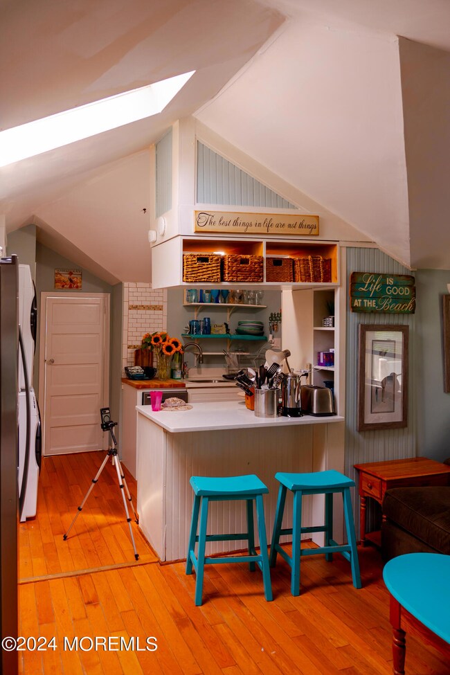 18 Valentine St unit Rear, Monmouth Beach, NJ 07750 - photo 4