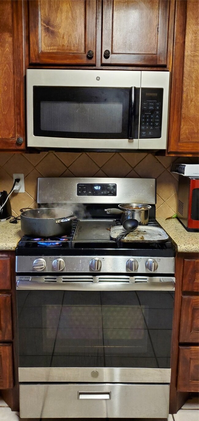 7826 Battlecreek Dr, Houston, TX 77040 - photo 5