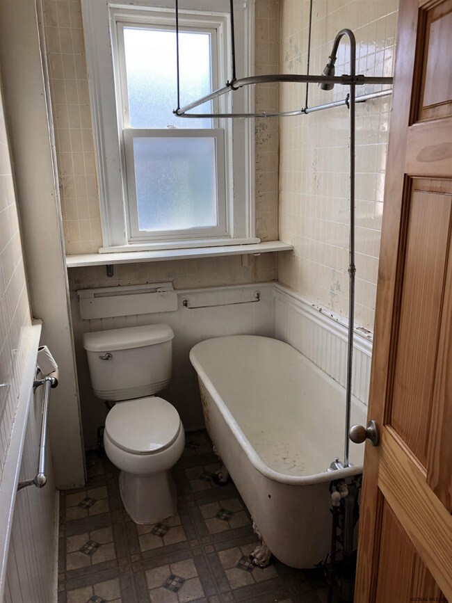 114 5th Ave, Troy, NY 12180 - photo 5