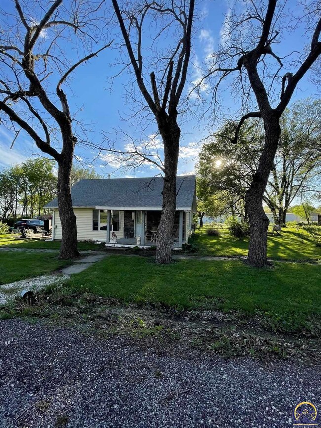 121 Walnut, Overbrook, KS 66524 - photo 2