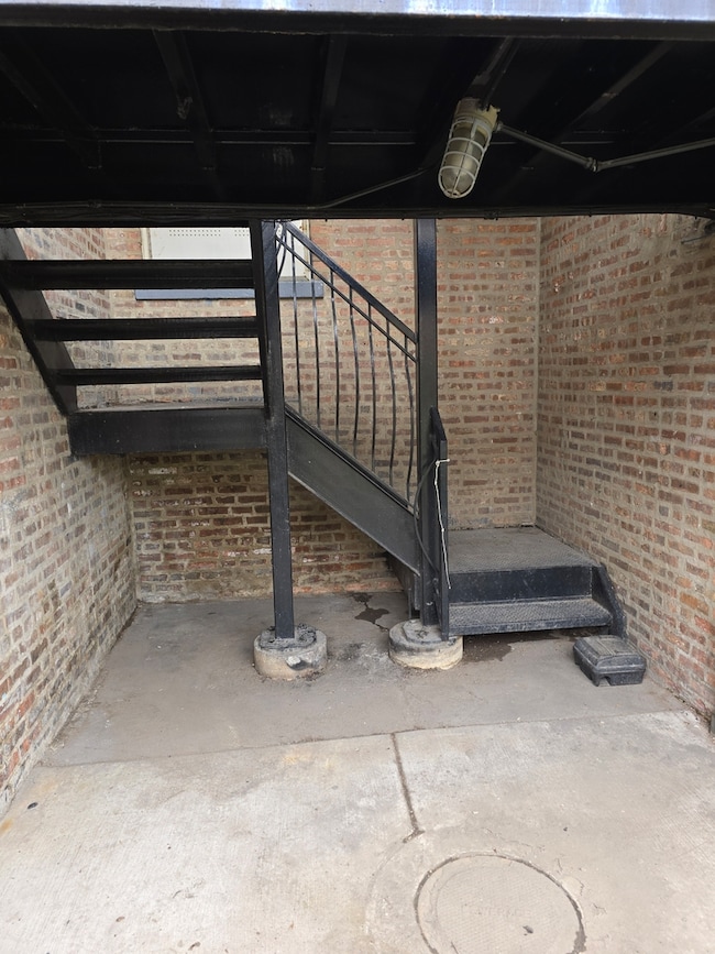 1015 N Pulaski Rd, Chicago, IL 60651 - photo 2