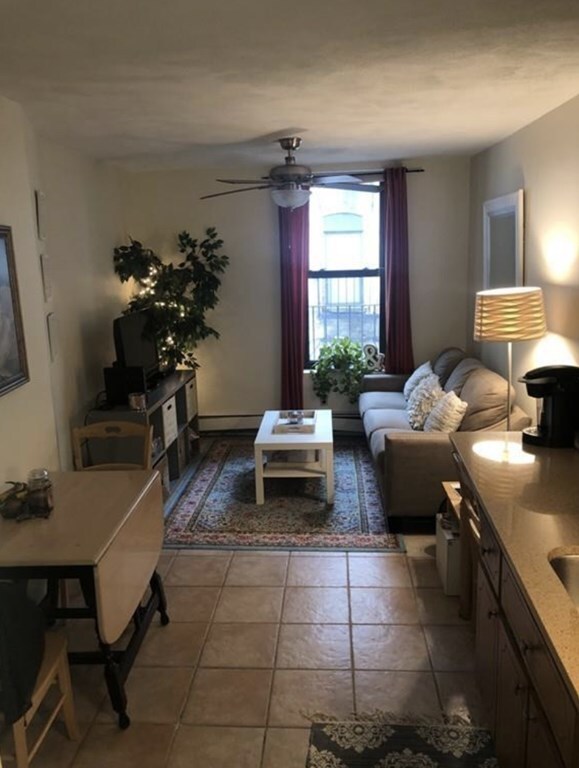 56 N Margin St unit 2, Boston, MA 02113 - photo 2