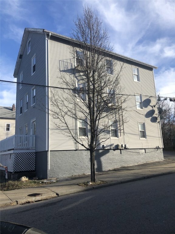 200 Magill St, Pawtucket, RI 02860 - photo 3