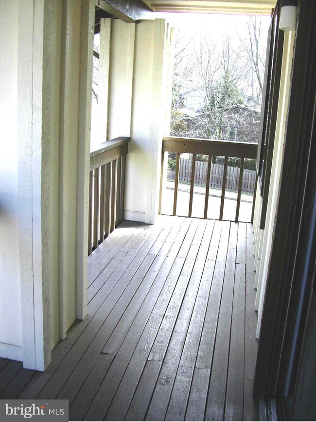 10509 Acacia Ln, Fairfax, VA 22032 - photo 7