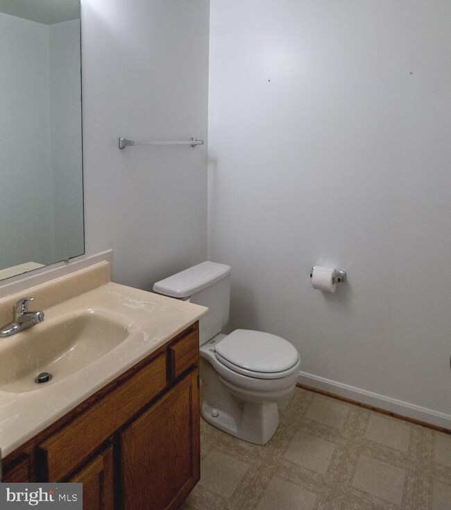unlisted-address, Silver Spring, MD 20901 - photo 6