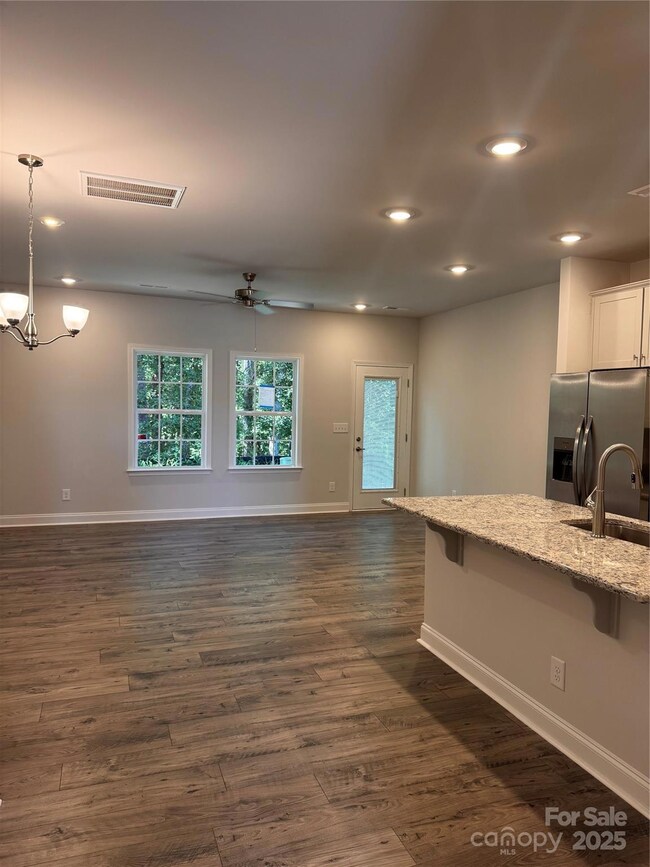 4037 Port Richmond Ave unit 8, Gastonia, NC 28056 - photo 6