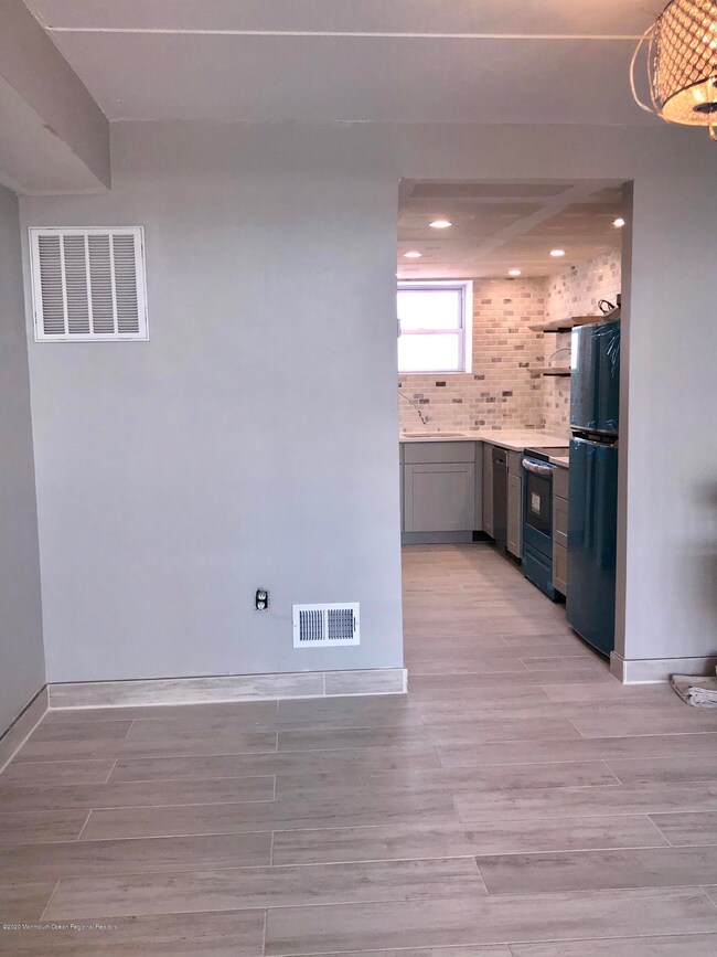 Dining/kitchen