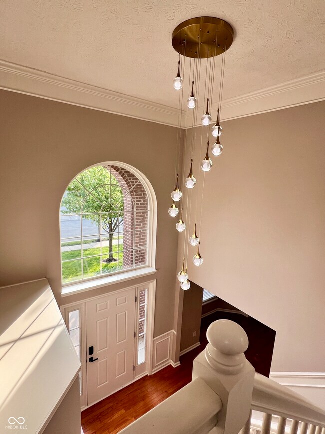 14010 Avalon Dr E, Fishers, IN 46037 - photo 2