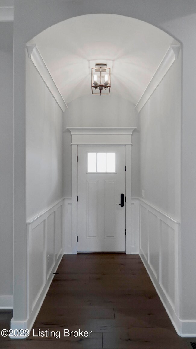 17702 Shakes Creek Drive-105