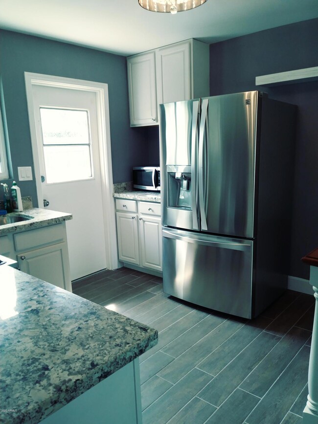 3615 E Glenrosa Ave unit 4, Phoenix, AZ 85018 - photo 7