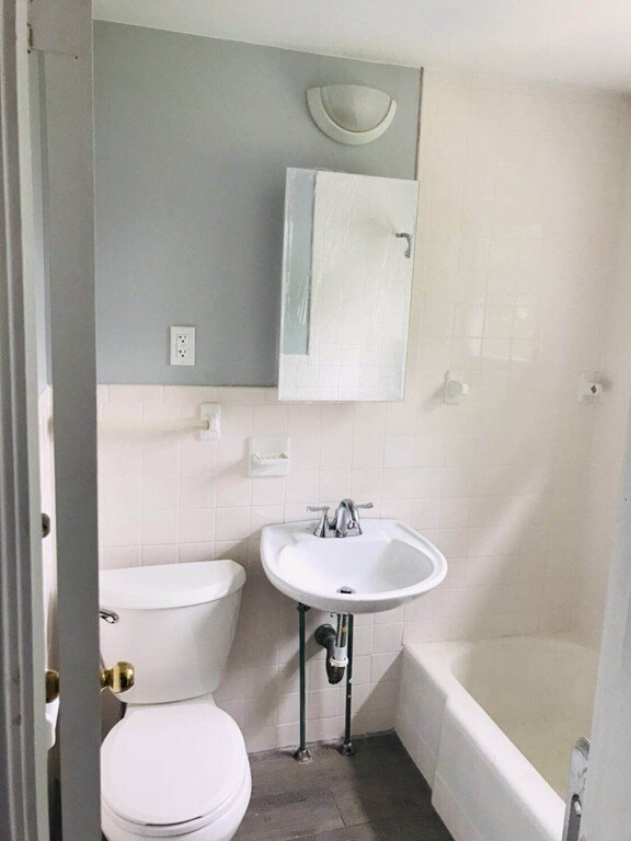 68 Beach St unit 4, Quincy, MA 02170 - photo 7