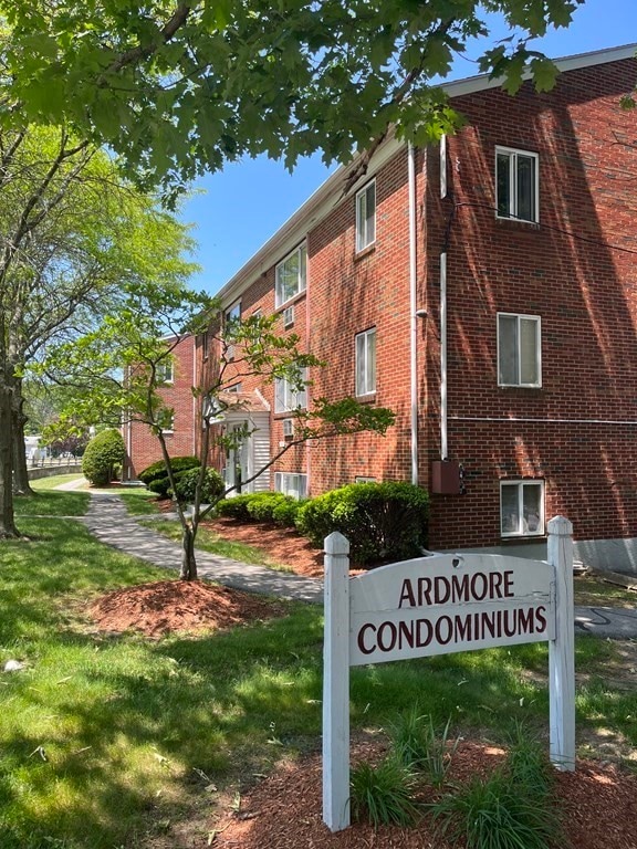 135 Winthrop St unit 22A, Framingham, MA 01702 - photo 2