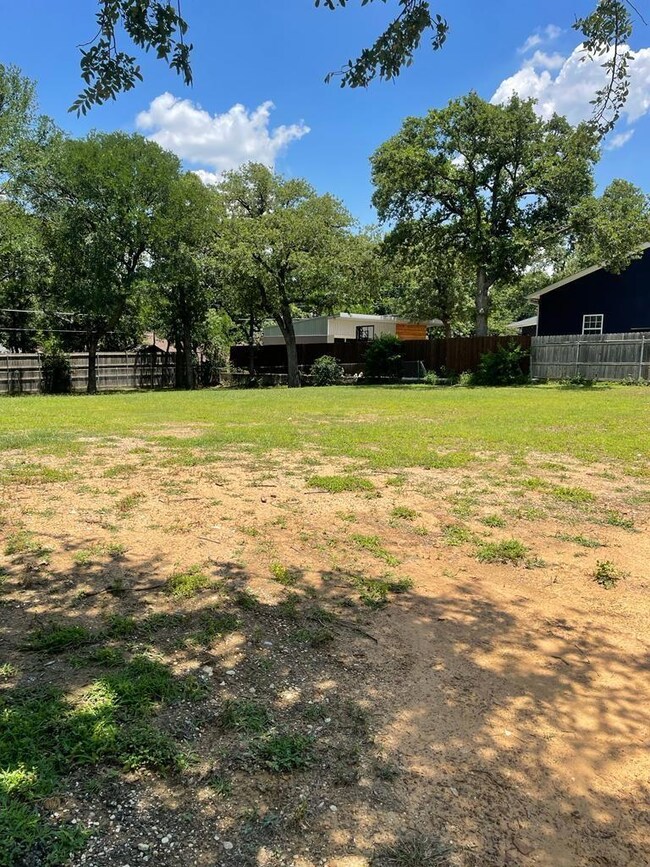 1605 Donna Ln, Bedford, TX 76022 - photo 4