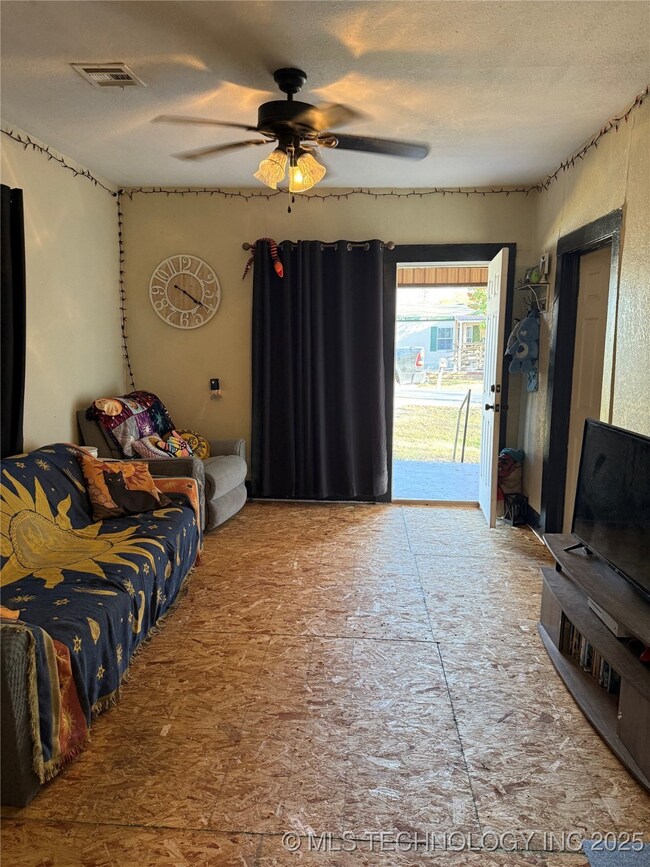 901 A St SE, Ardmore, OK 73401 - photo 4