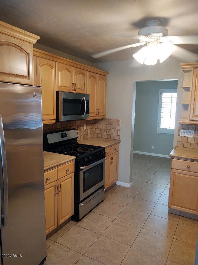 3624 E Weldon Ave, Phoenix, AZ 85018 - photo 6