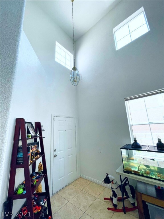 3407 Commendation Dr, Las Vegas, NV 89117 - photo 6