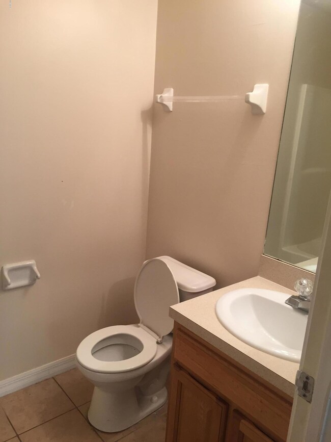 6079 E Quitman St unit 6081, Bay Saint Louis, MS 39520 - photo 7