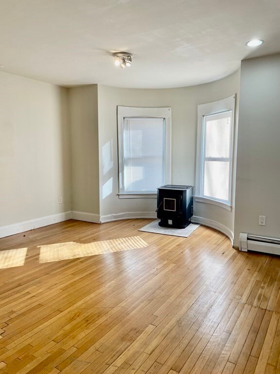 487 Chatham St, Lynn, MA 01902 - photo 4