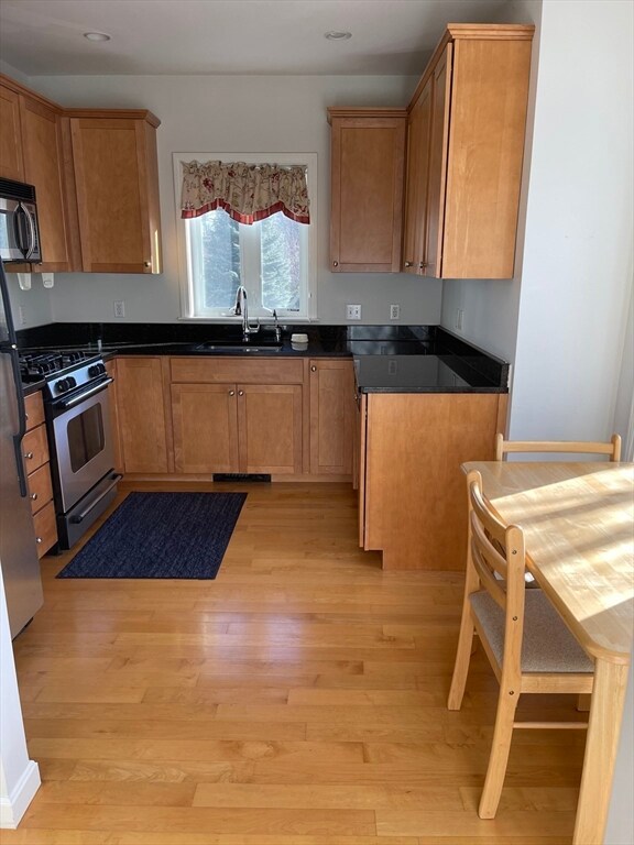 400 Cross St unit 406, Winchester, MA 01890 - photo 7