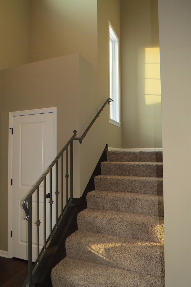 8977 Cornerstone Dr, Crown Point, IN 46307 - photo 5