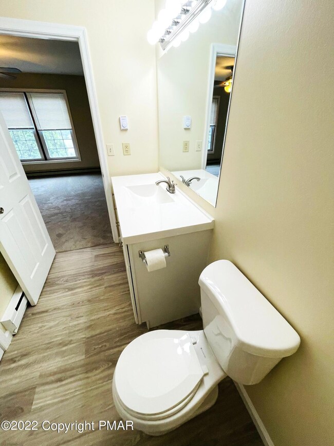 139 Victoria Arms Cir, Kunkletown, PA 18058 - photo 6