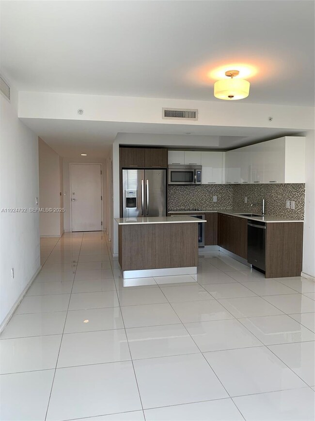 5250 Paseo unit 1204, Doral, FL 33166 - photo 5