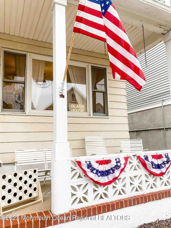 21 Center St unit Winter, Rumson, NJ 07760 - photo 2