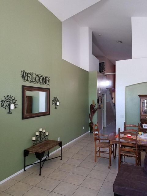Entry to Living/Dining