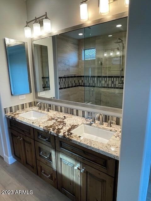 U49B L106 Owner's Bath