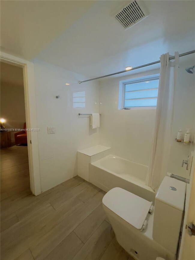 7600 Harding Ave unit 707, Miami Beach, FL 33141 - photo 2