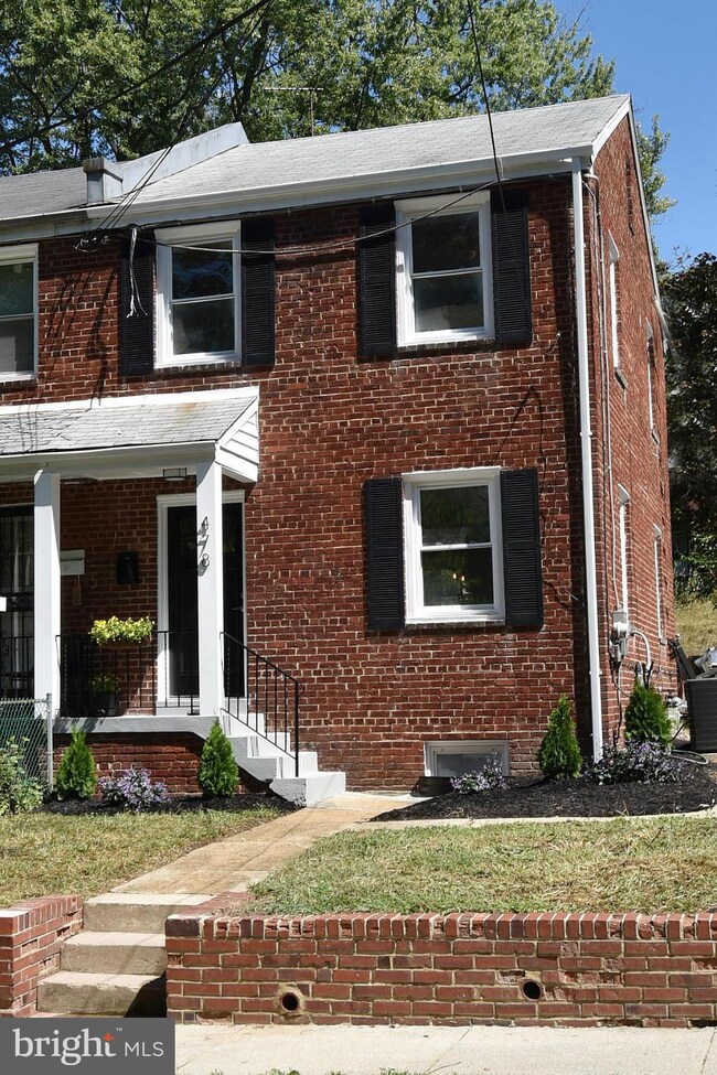 478 Burns St SE, Washington, DC 20019 - photo 2