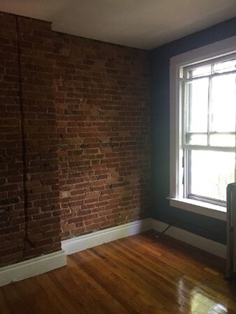 34 Mattoon St unit 3, Springfield, MA 01105 - photo 3