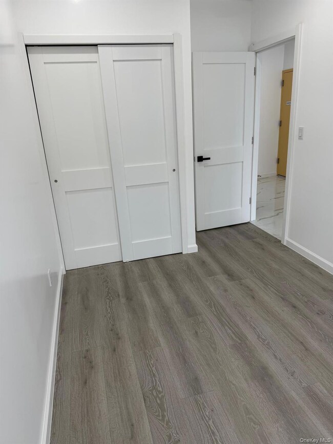 86-05 Britton Ave unit Fl 2, Elmhurst, NY 11373 - photo 6