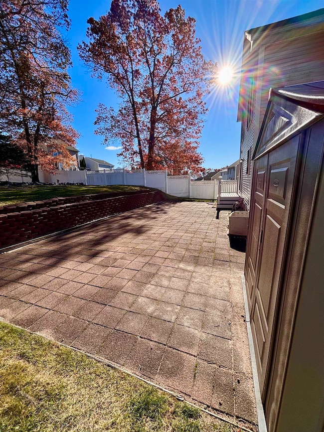 312 Whittington St, Manchester, NH 03104 - photo 4