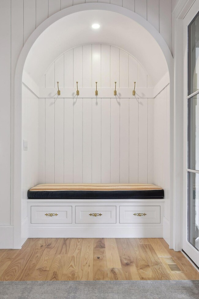 20325 Manor Rd, Excelsior, MN 55331 - photo 6